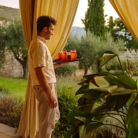 Πανσιόν Tenuta San Pietro A Pettine *